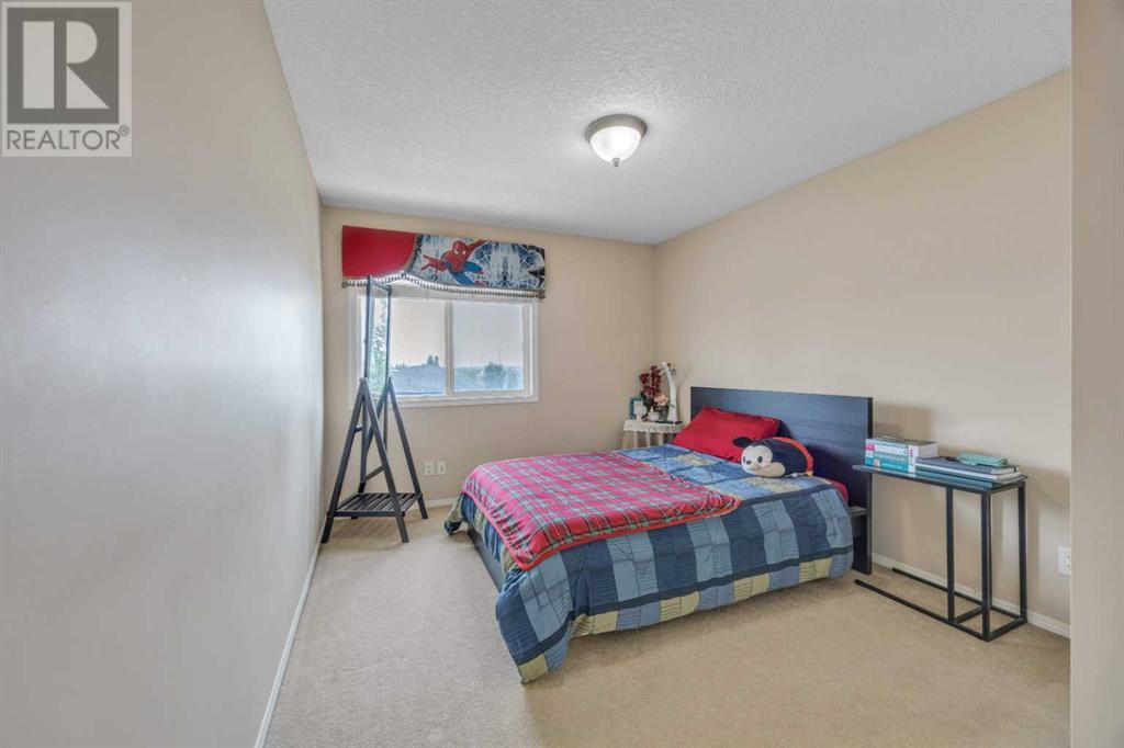 Single Family House for Sale in  Evanspark Circle NW Evanston Calgary 