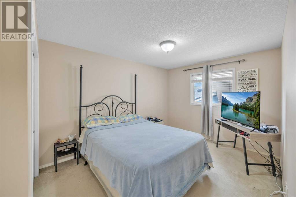Single Family House for Sale in  Evanspark Circle NW Evanston Calgary 