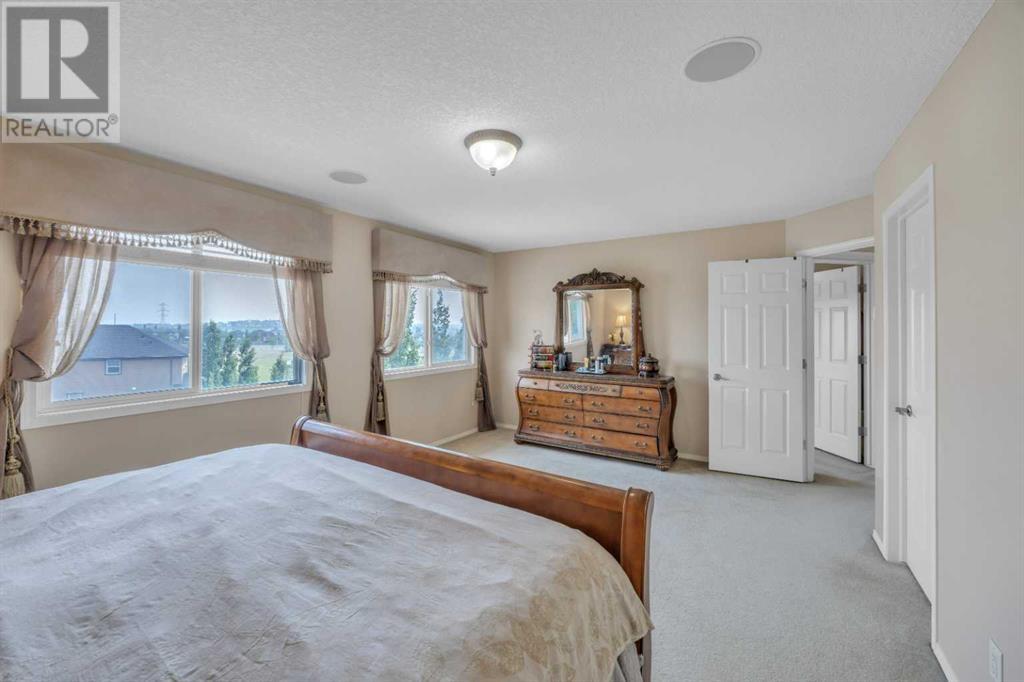 Single Family House for Sale in  Evanspark Circle NW Evanston Calgary 