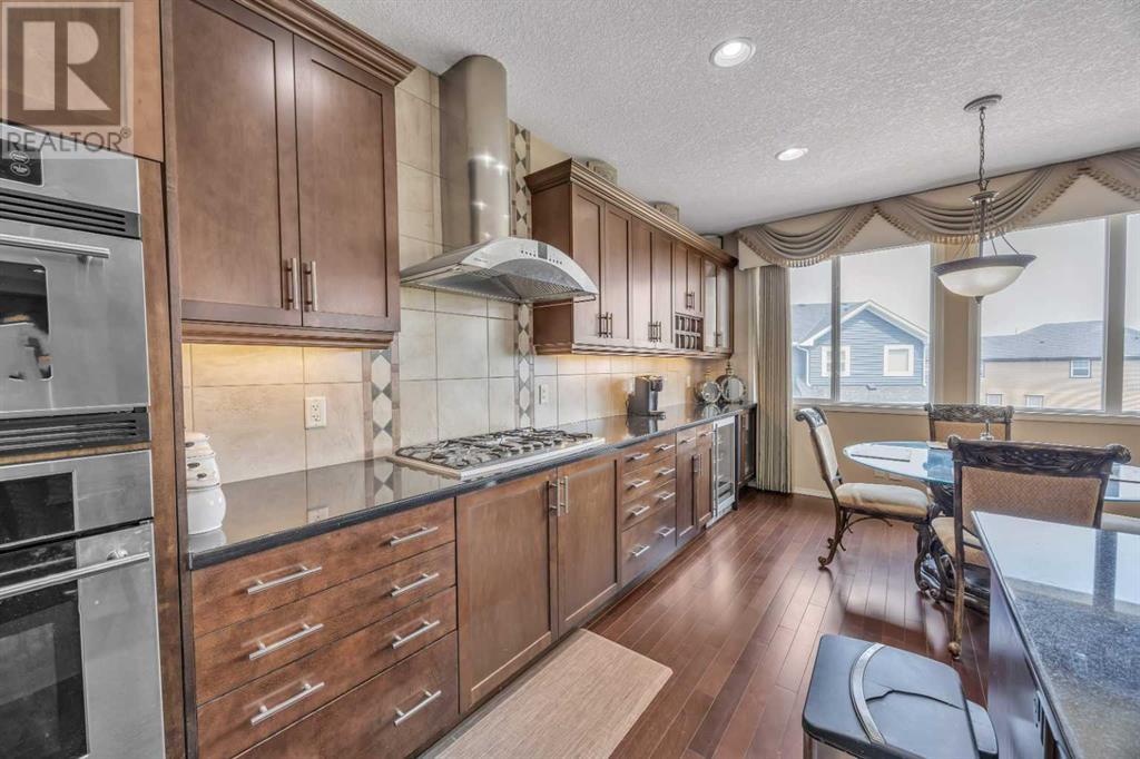 Single Family House for Sale in  Evanspark Circle NW Evanston Calgary 