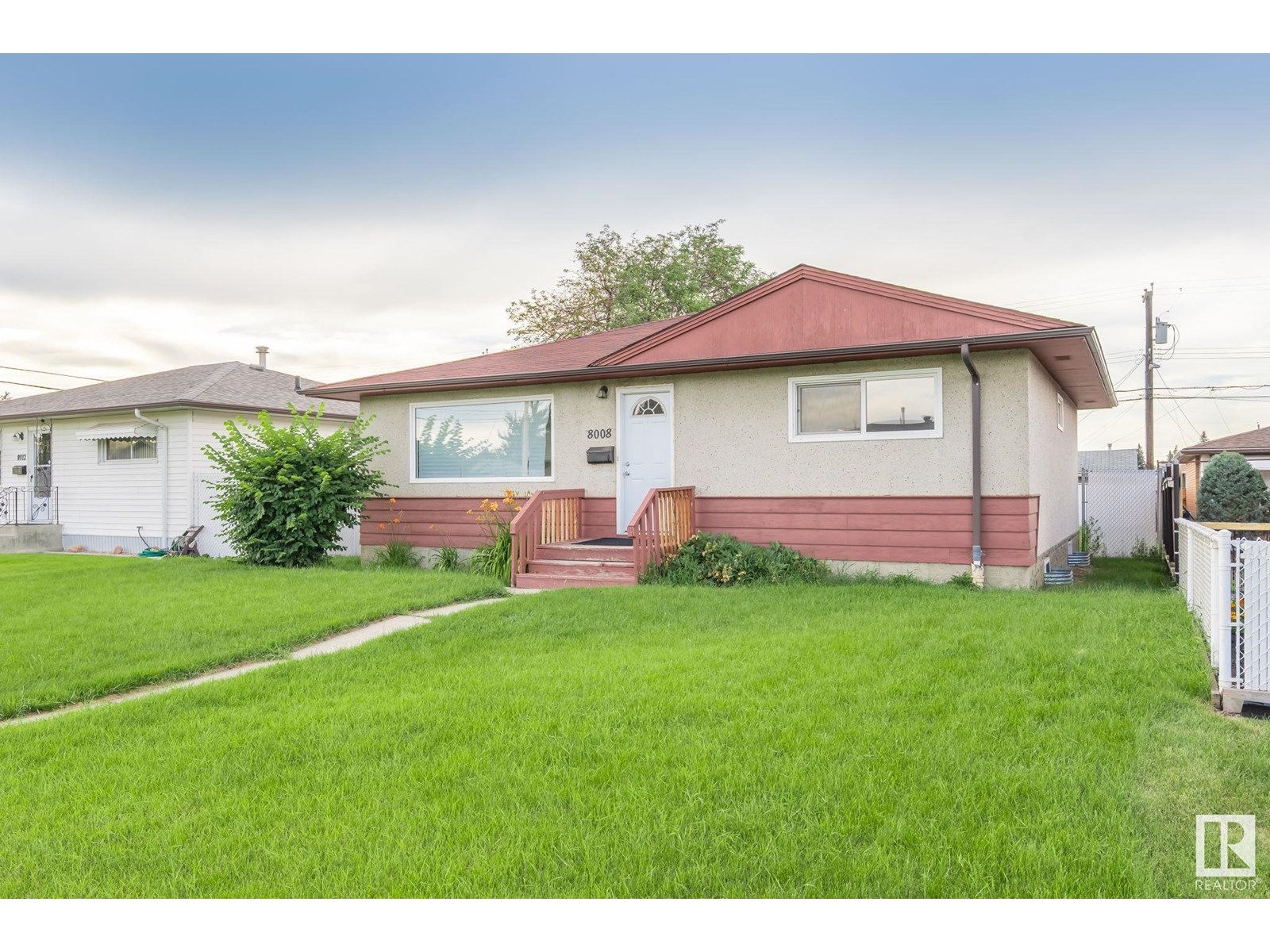 Photo 22 of 8008 129 A Av Nw, Edmonton AB