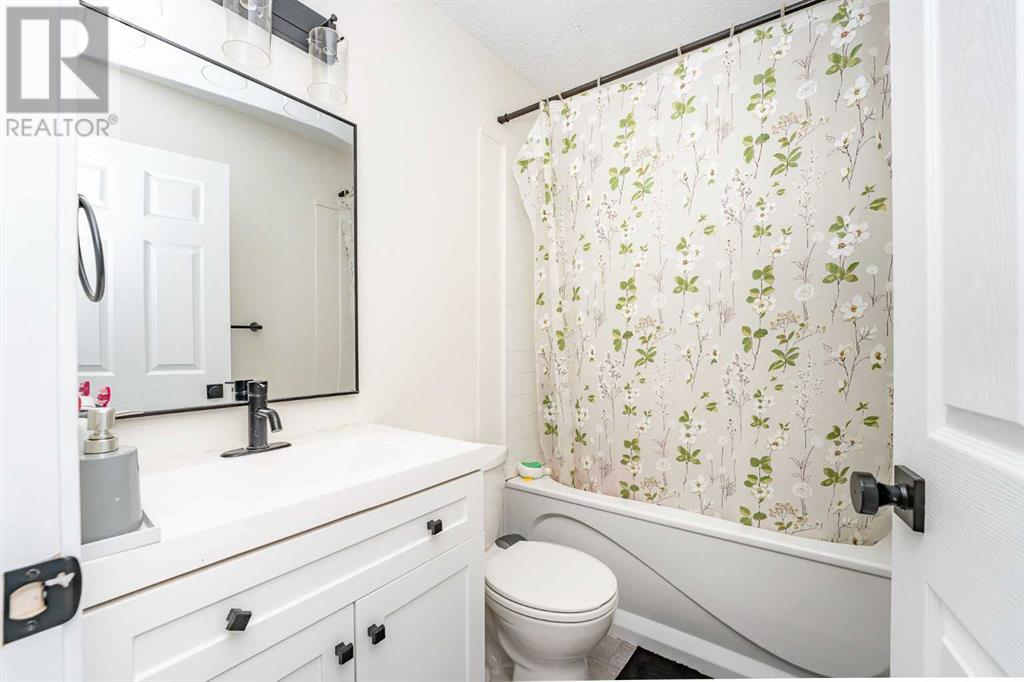 Single Family House for Sale in  MARTIN CROSSING Way NE Martindale Calgary 