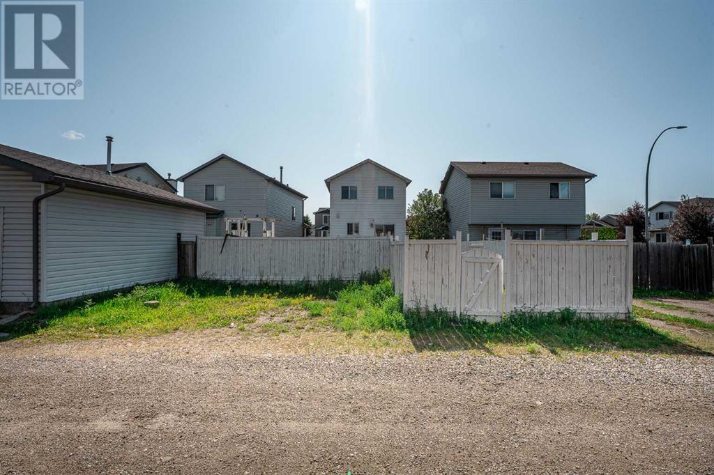 Single Family House for Sale in  MARTIN CROSSING Way NE Martindale Calgary 
