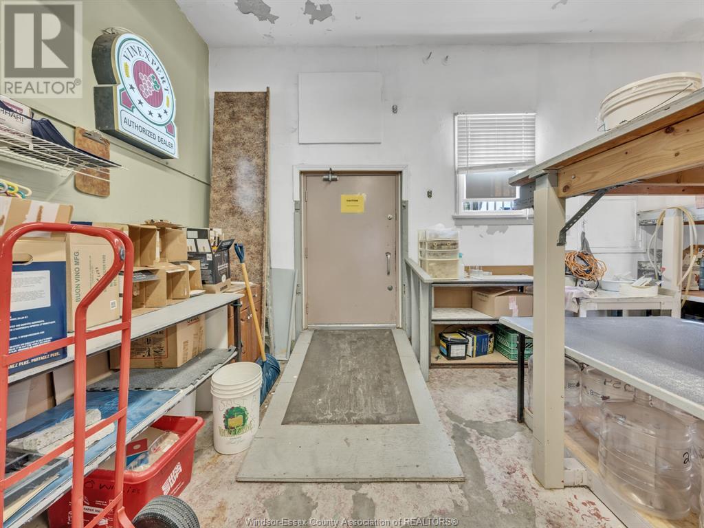 Photo 12 of 22 B Centre Street, Essex ON