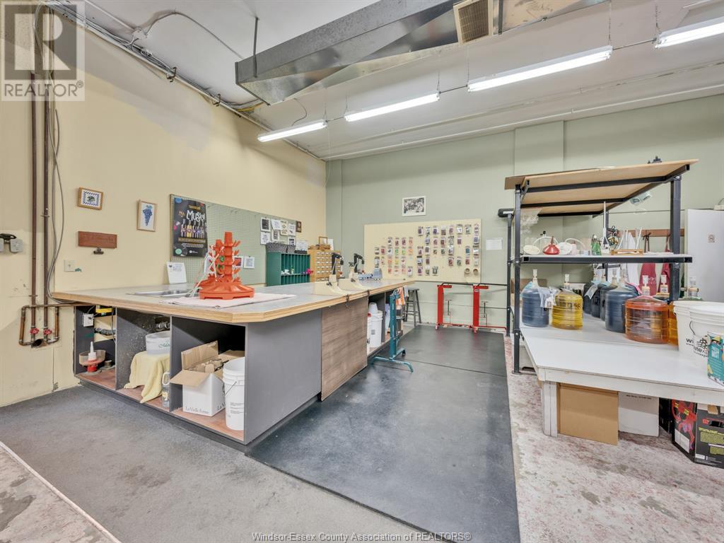 Photo 11 of 22 B Centre Street, Essex ON