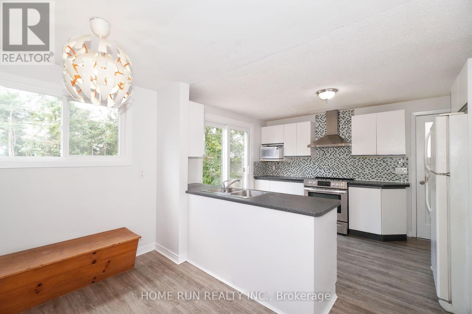 Photo 14 of 1292 Meadowlands Drive E, Ottawa ON