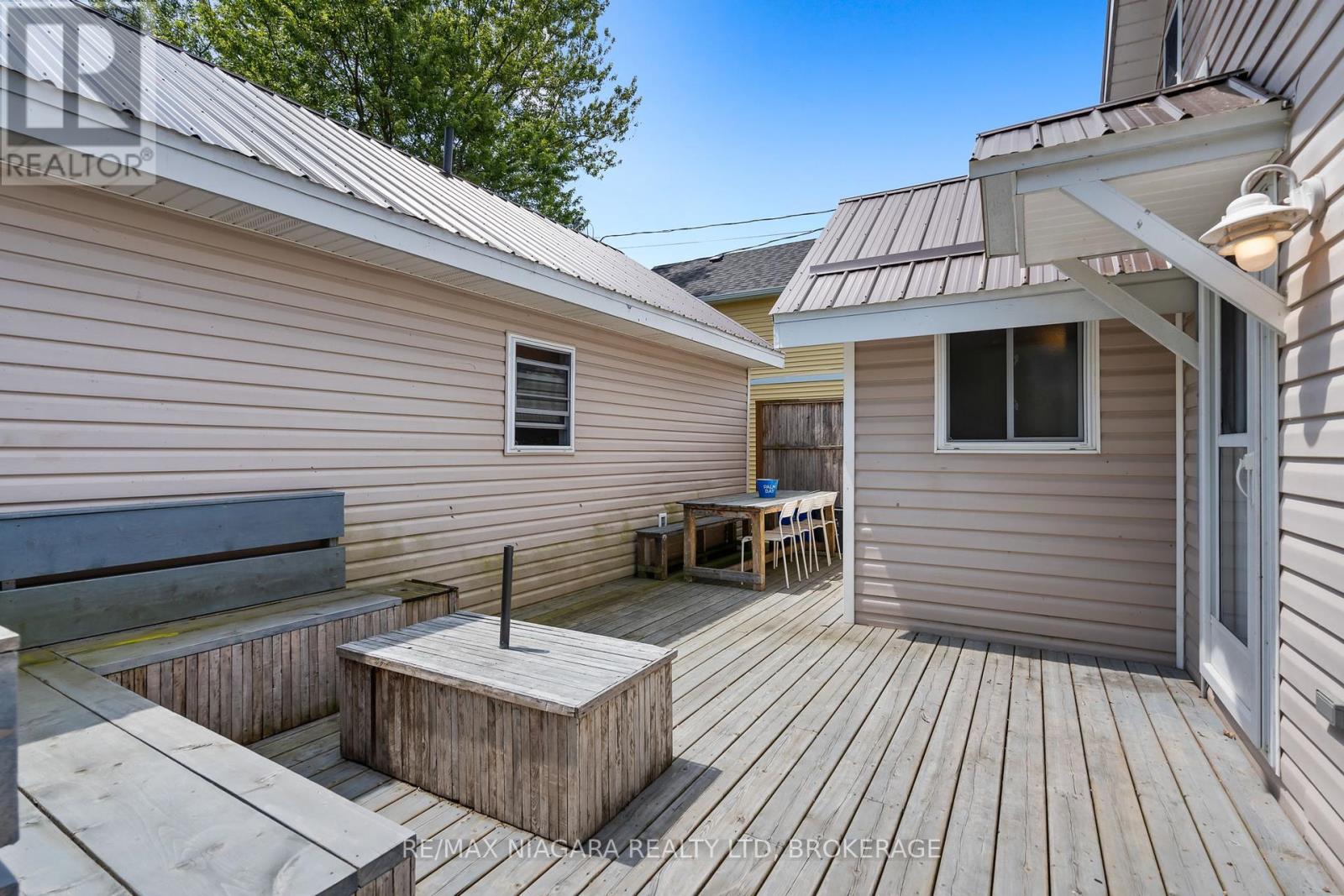 Photo 5 of 12343 Lakeshore Road, Wainfleet ON