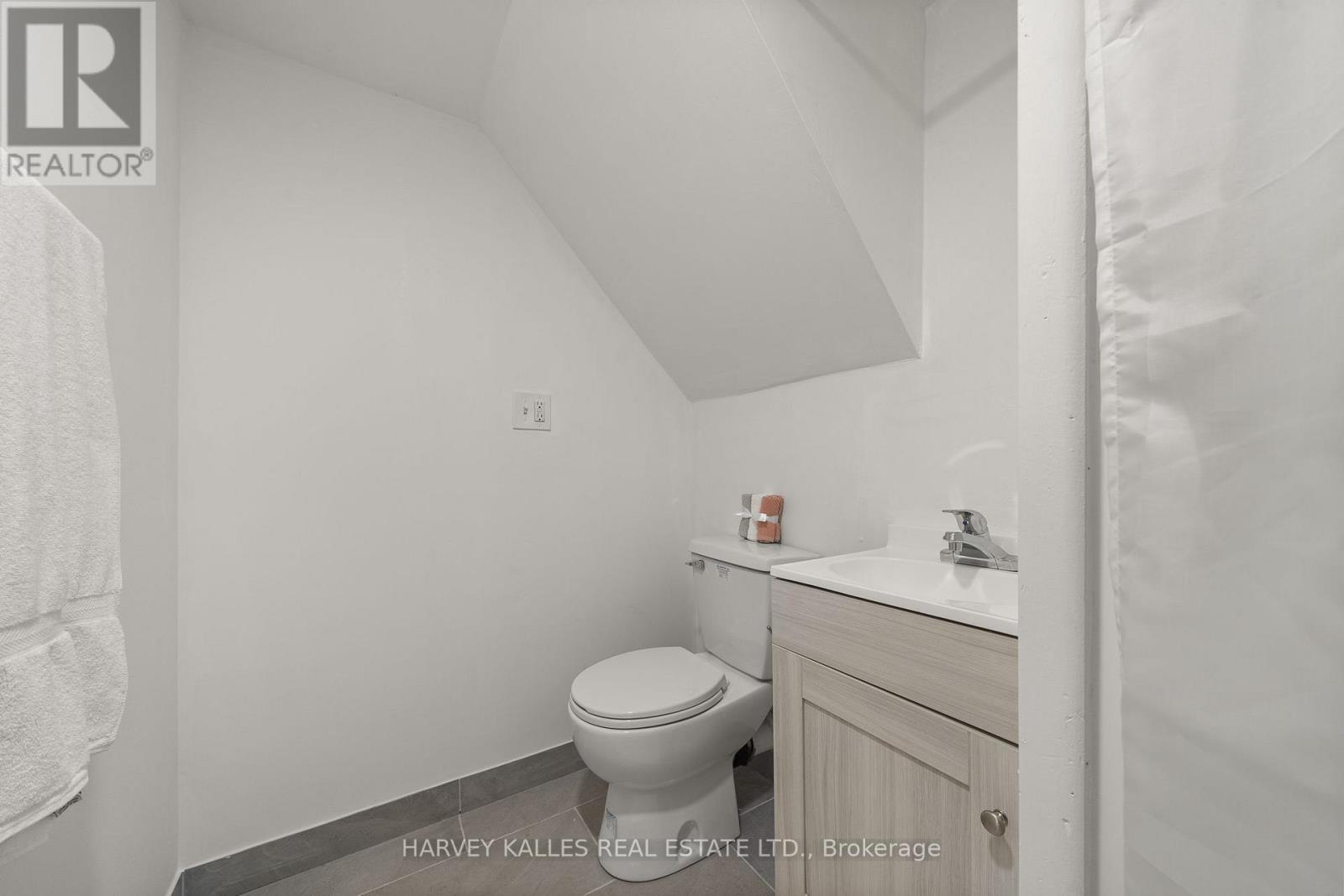 Photo 33 of 106 Union Street, Prince Edward County ON