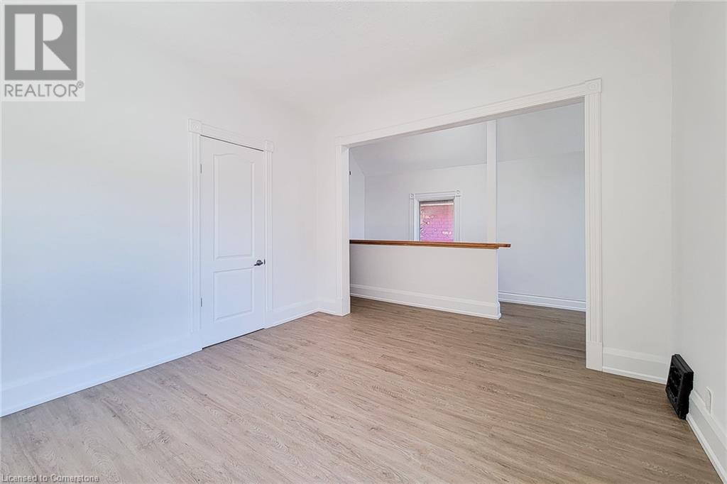 Photo 2 of 114 Tisdale Street N Unit Upper, Hamilton ON
