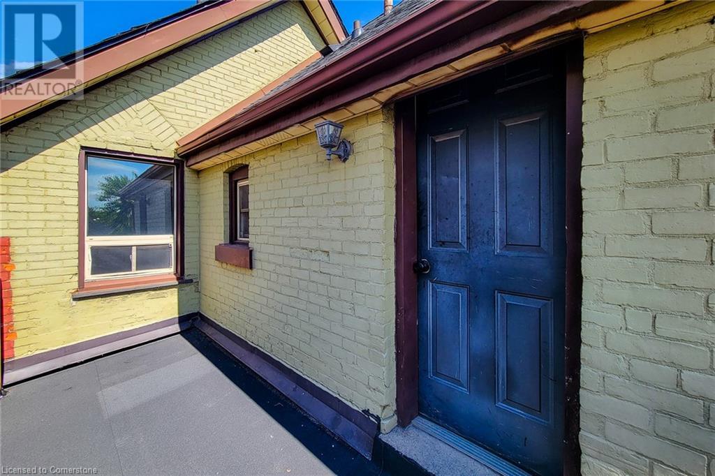 Photo 16 of 114 Tisdale Street N Unit Upper, Hamilton ON