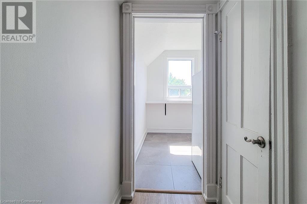Photo 21 of 114 Tisdale Street N Unit Upper, Hamilton ON