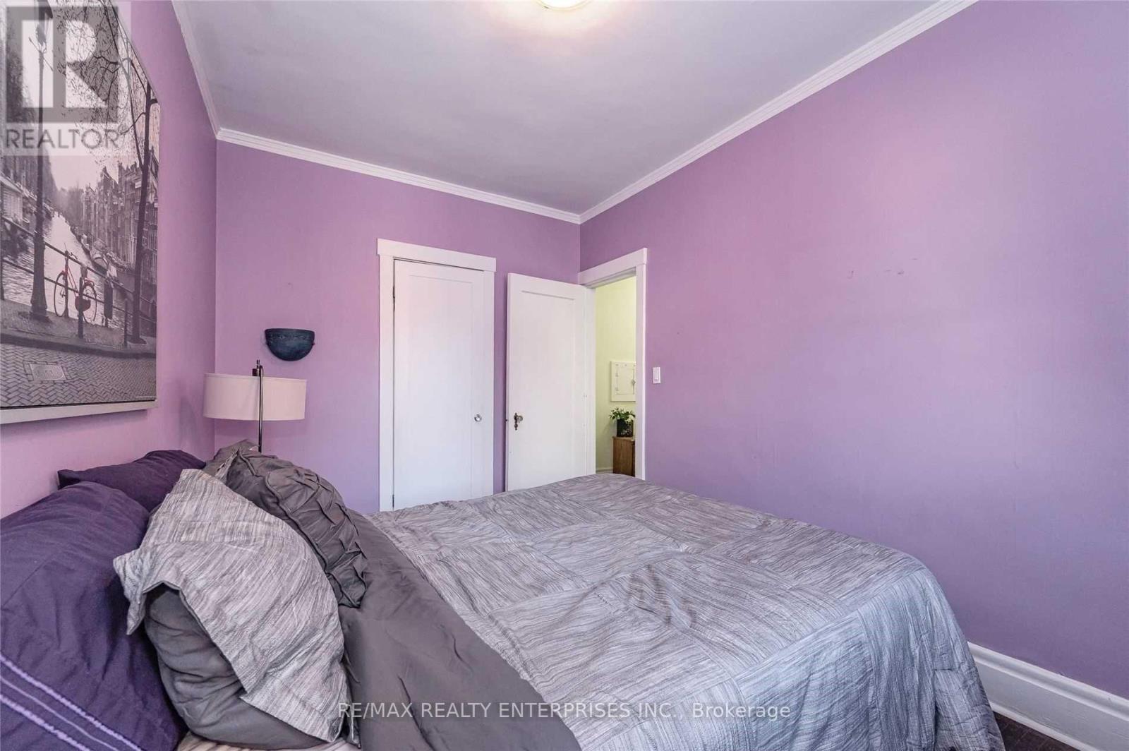 Photo 7 of 6 285 King Street, Hamilton ON