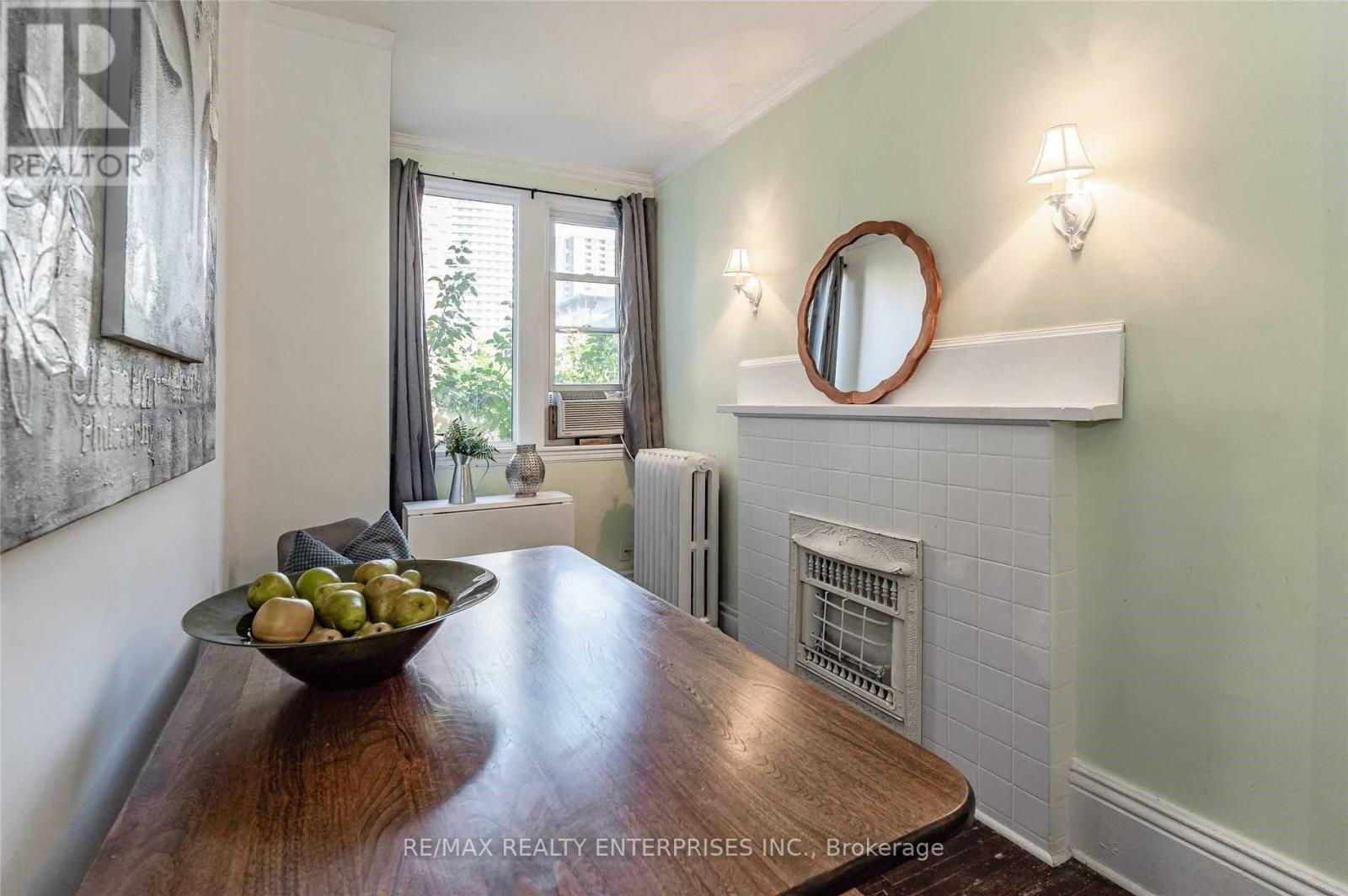 Photo 19 of 6 285 King Street, Hamilton ON