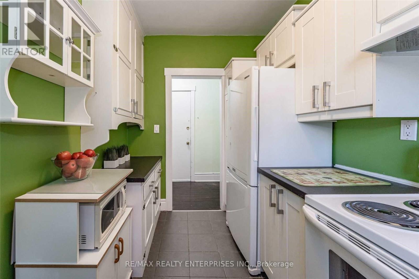 Photo 8 of 6 285 King Street, Hamilton ON