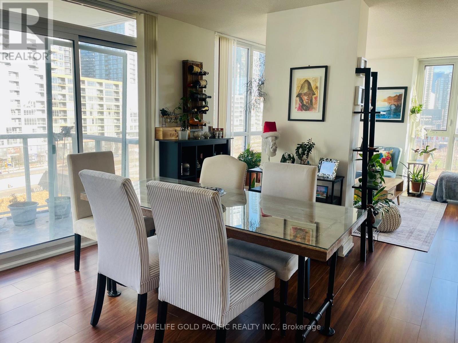 Photo 27 of 801 75 Queens Wharf Road, Toronto ON