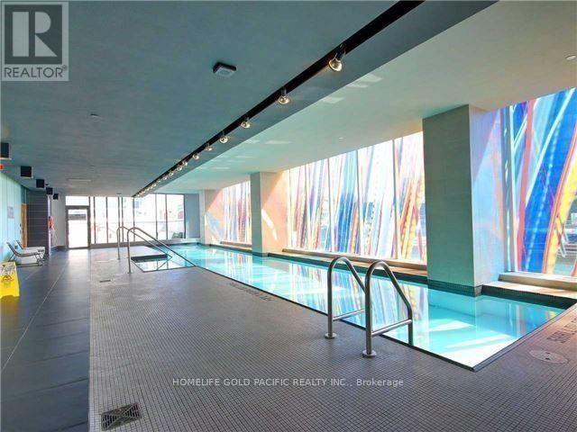 Photo 3 of 801 75 Queens Wharf Road, Toronto ON