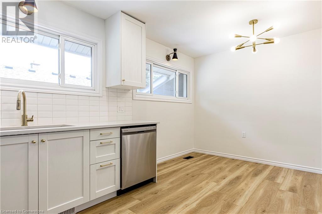 Photo 15 of 20 Burfield Avenue, Hamilton ON