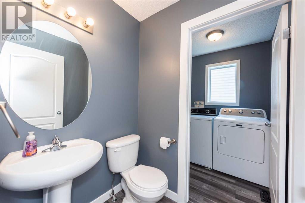 Single Family House for Sale in  Everstone Rise SW Evergreen Calgary 