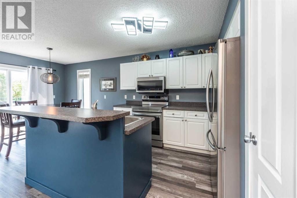 Single Family House for Sale in  Everstone Rise SW Evergreen Calgary 
