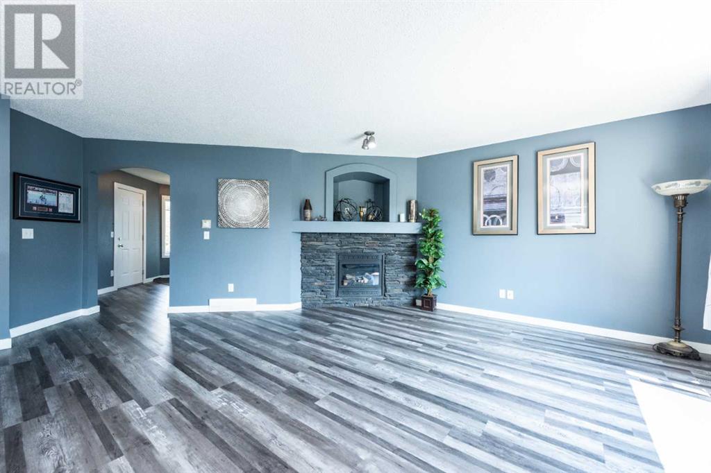 Single Family House for Sale in  Everstone Rise SW Evergreen Calgary 