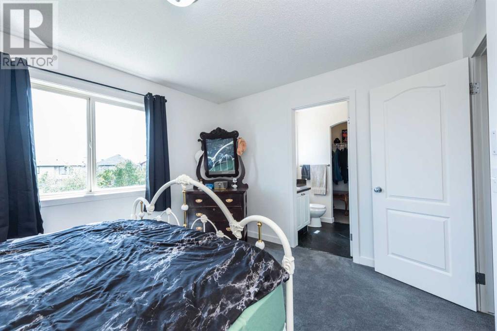 Single Family House for Sale in  Everstone Rise SW Evergreen Calgary 