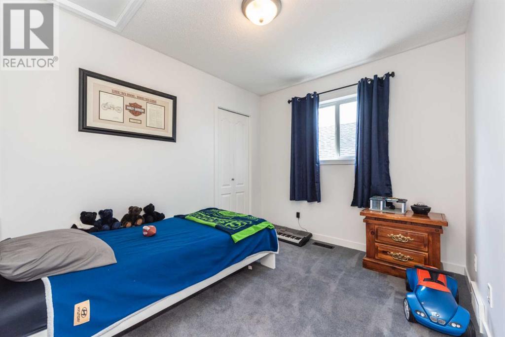 Single Family House for Sale in  Everstone Rise SW Evergreen Calgary 