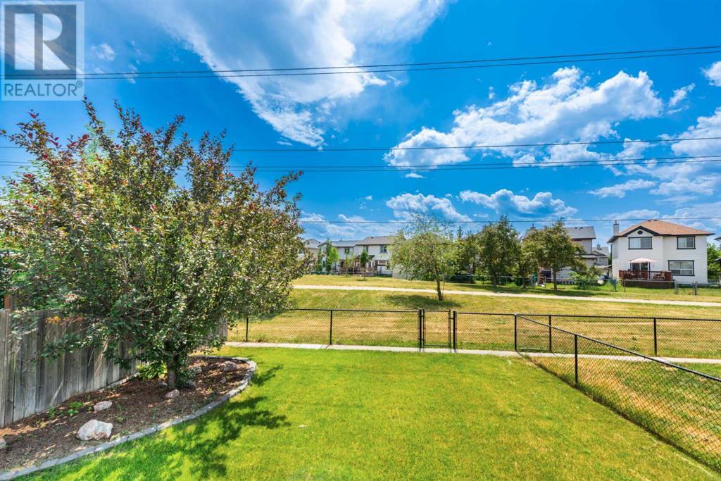 Single Family House for Sale in  Everstone Rise SW Evergreen Calgary 