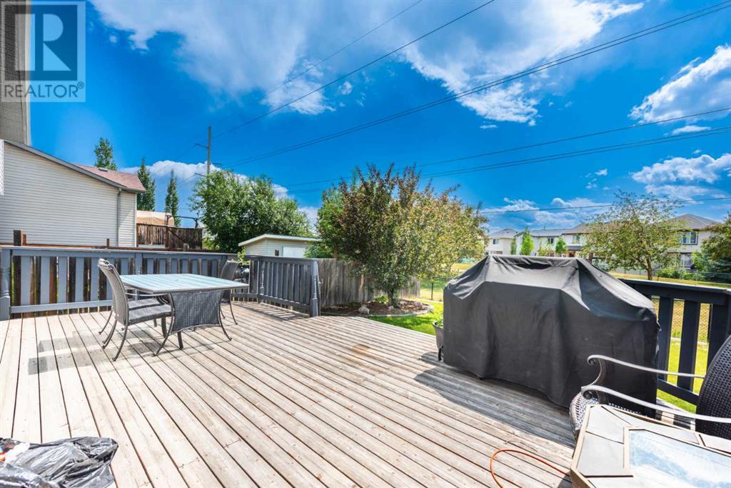 Single Family House for Sale in  Everstone Rise SW Evergreen Calgary 