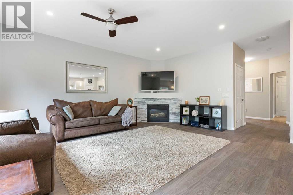 Single Family House for Sale in  Citadel Ridge Green NW Citadel Calgary 