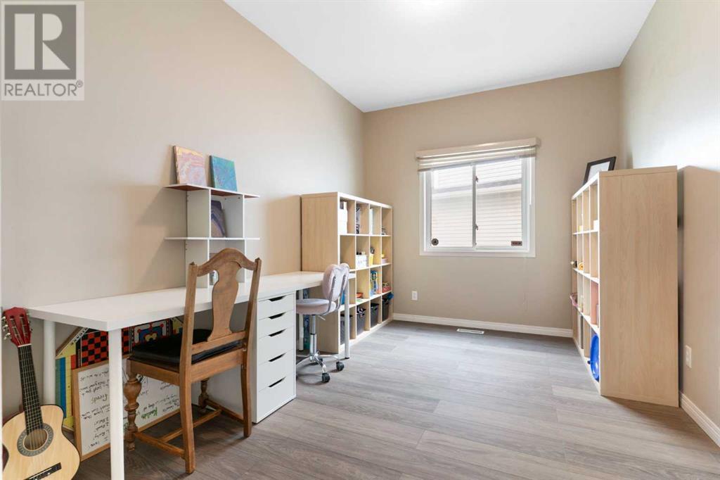 Single Family House for Sale in  Citadel Ridge Green NW Citadel Calgary 