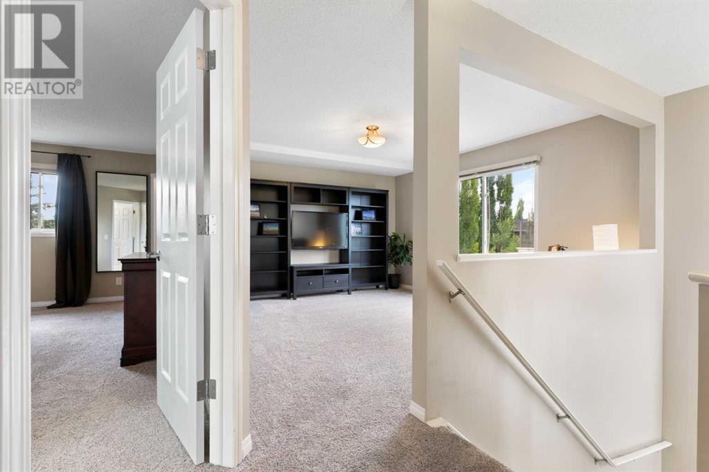 Single Family House for Sale in  Citadel Ridge Green NW Citadel Calgary 