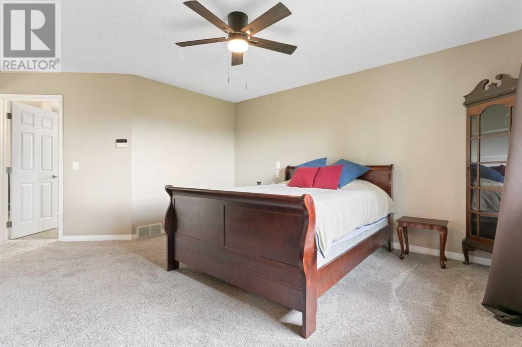 Single Family House for Sale in  Citadel Ridge Green NW Citadel Calgary 