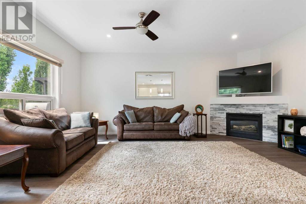 Single Family House for Sale in  Citadel Ridge Green NW Citadel Calgary 