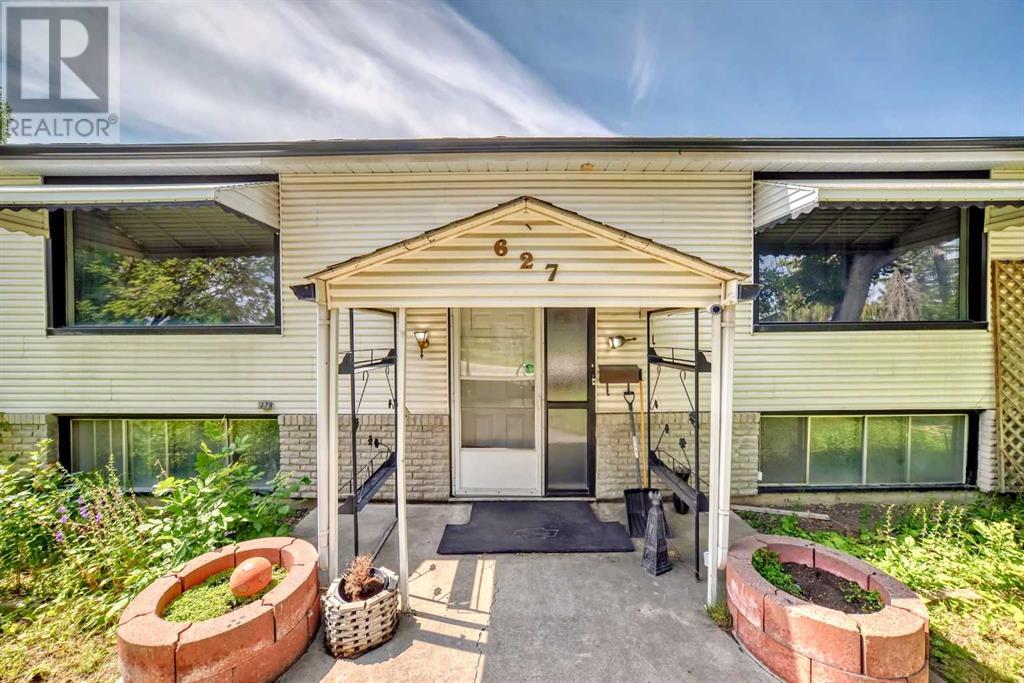 627 Fortalice Crescent SE, Calgary, Alberta