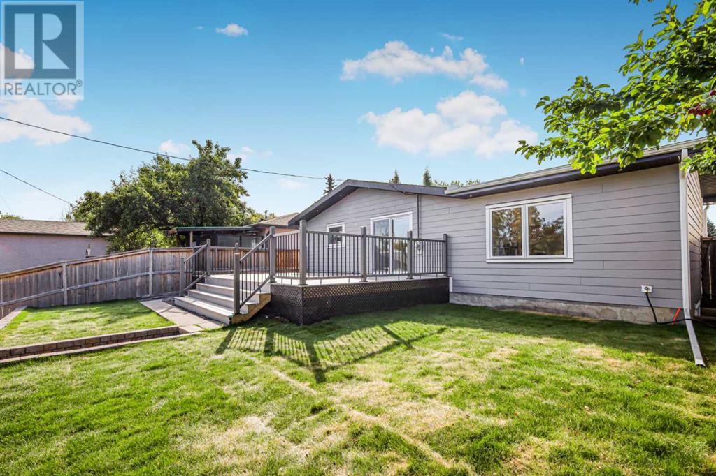 Single Family House Bungalow for Sale in  Oakmoor Way SW Cedarbrae Calgary 