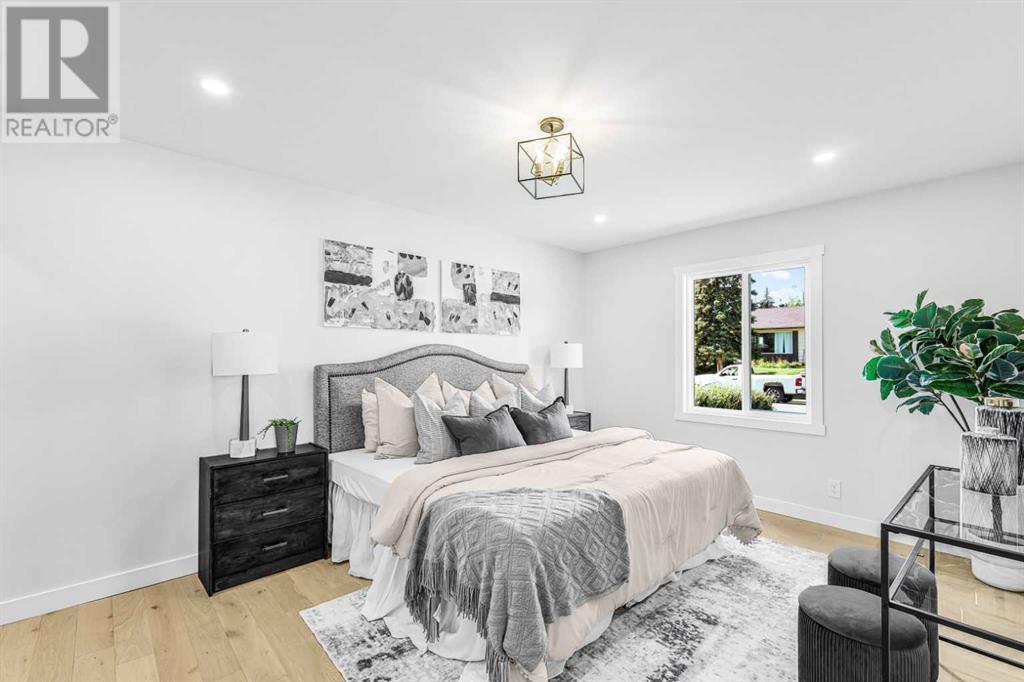 Single Family House Bungalow for Sale in  Oakmoor Way SW Cedarbrae Calgary 