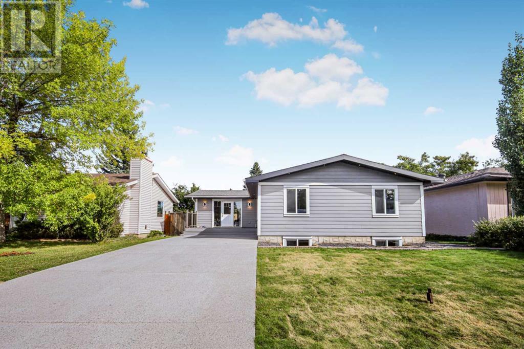 10604 Oakmoor Way SW, Calgary, Alberta