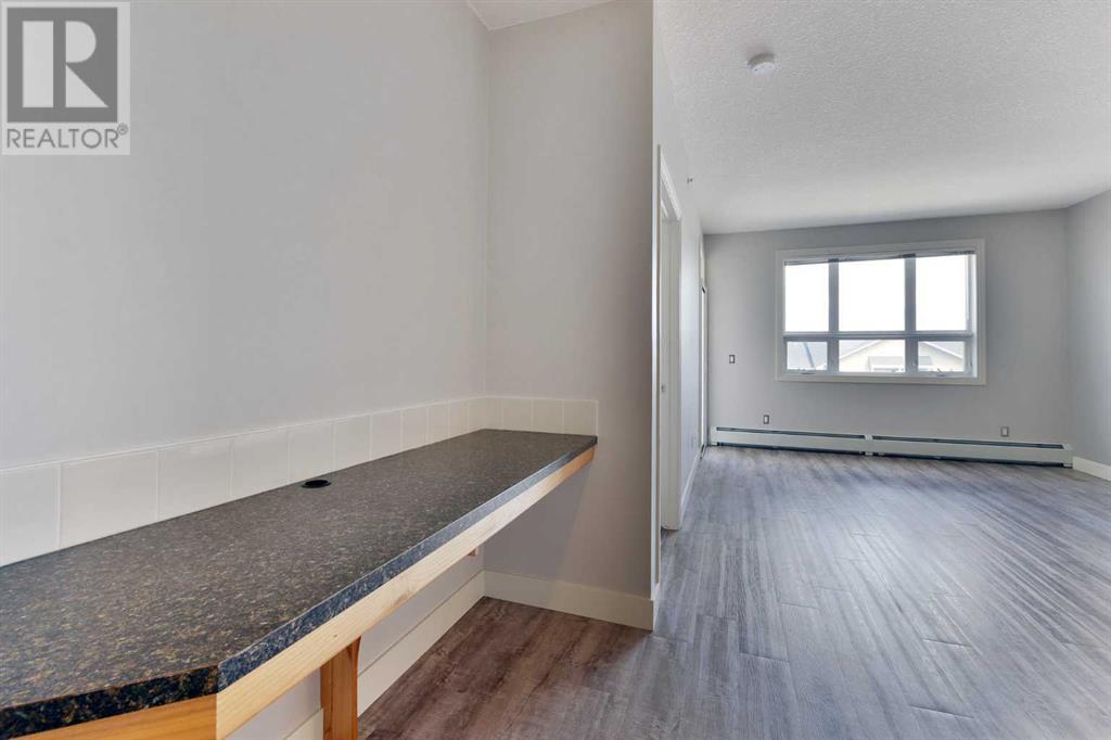 Single Family House for Sale in   Val Gardena View SW Springbank Hill Calgary 