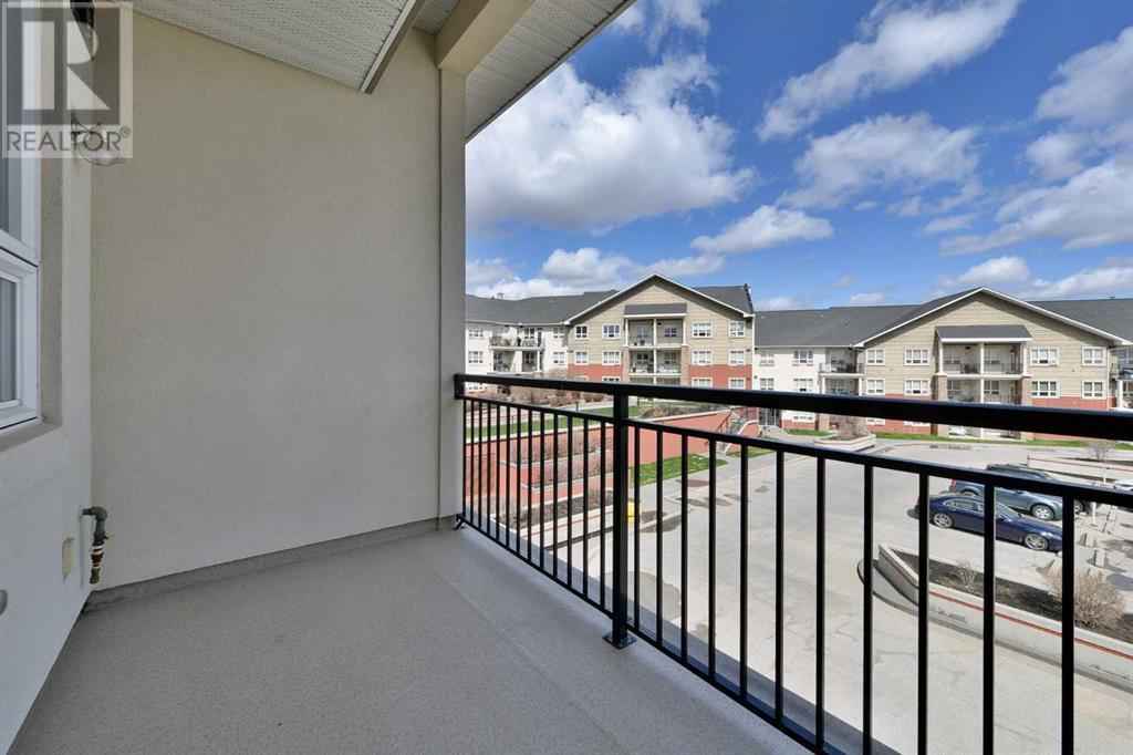 Single Family House for Sale in   Val Gardena View SW Springbank Hill Calgary 