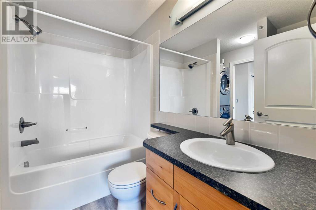 Single Family House for Sale in   Val Gardena View SW Springbank Hill Calgary 