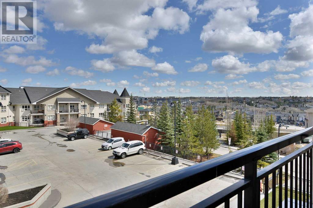Single Family House for Sale in   Val Gardena View SW Springbank Hill Calgary 