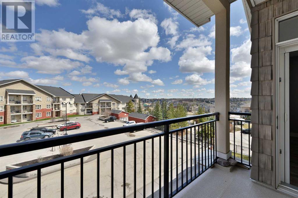 Single Family House for Sale in   Val Gardena View SW Springbank Hill Calgary 
