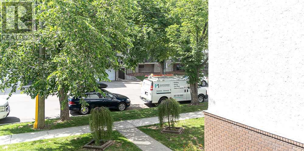 Single Family House for Sale in    Avenue NE Bridgeland/Riverside Calgary 