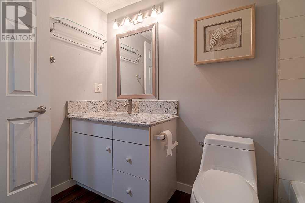Single Family House for Sale in    Avenue NE Bridgeland/Riverside Calgary 