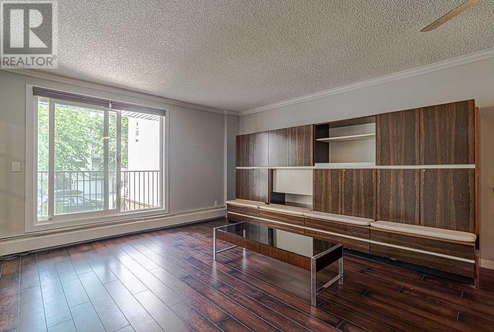 Single Family House for Sale in    Avenue NE Bridgeland/Riverside Calgary 