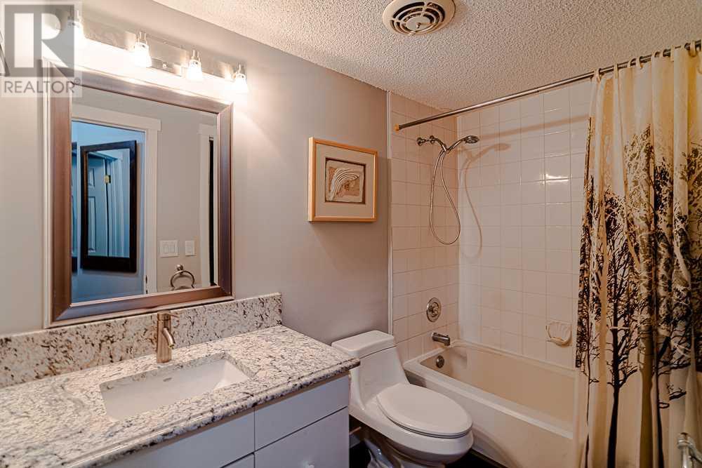 Single Family House for Sale in    Avenue NE Bridgeland/Riverside Calgary 