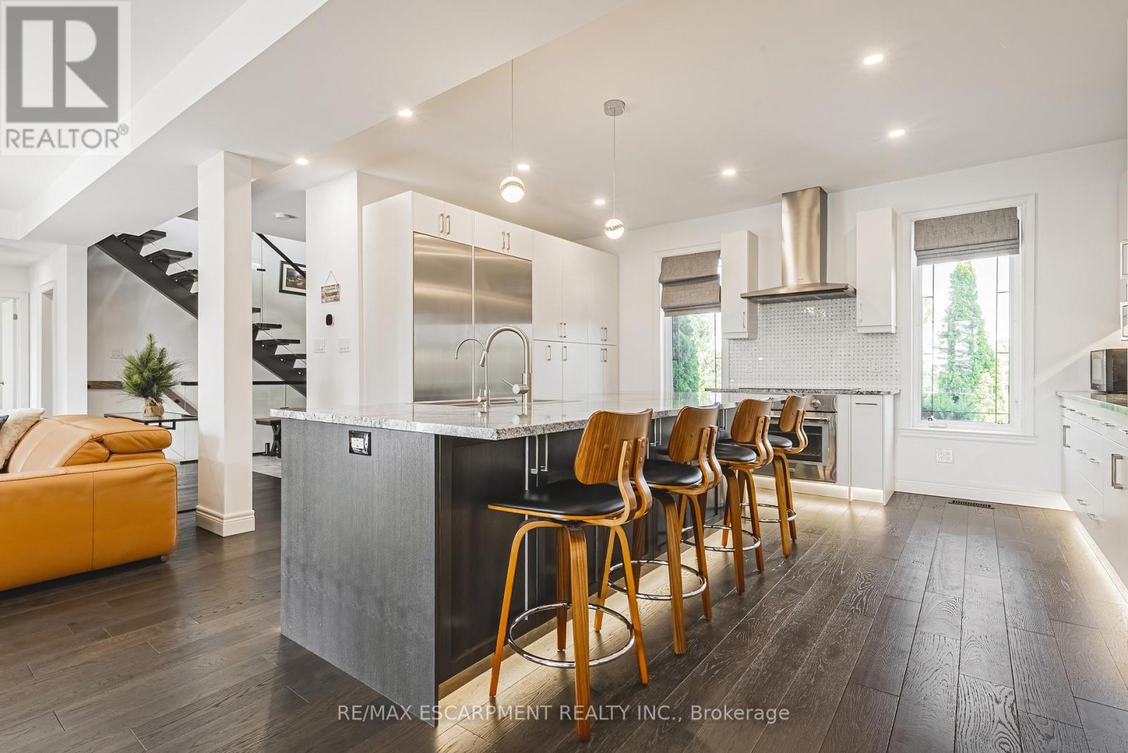 Photo 11 of 6380 Westbrook Road, Hamilton ON