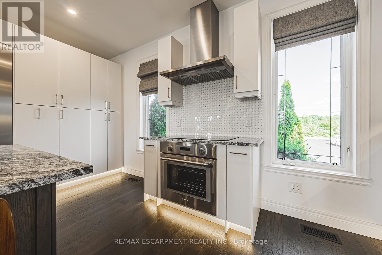 Photo 14 of 6380 Westbrook Road, Hamilton ON