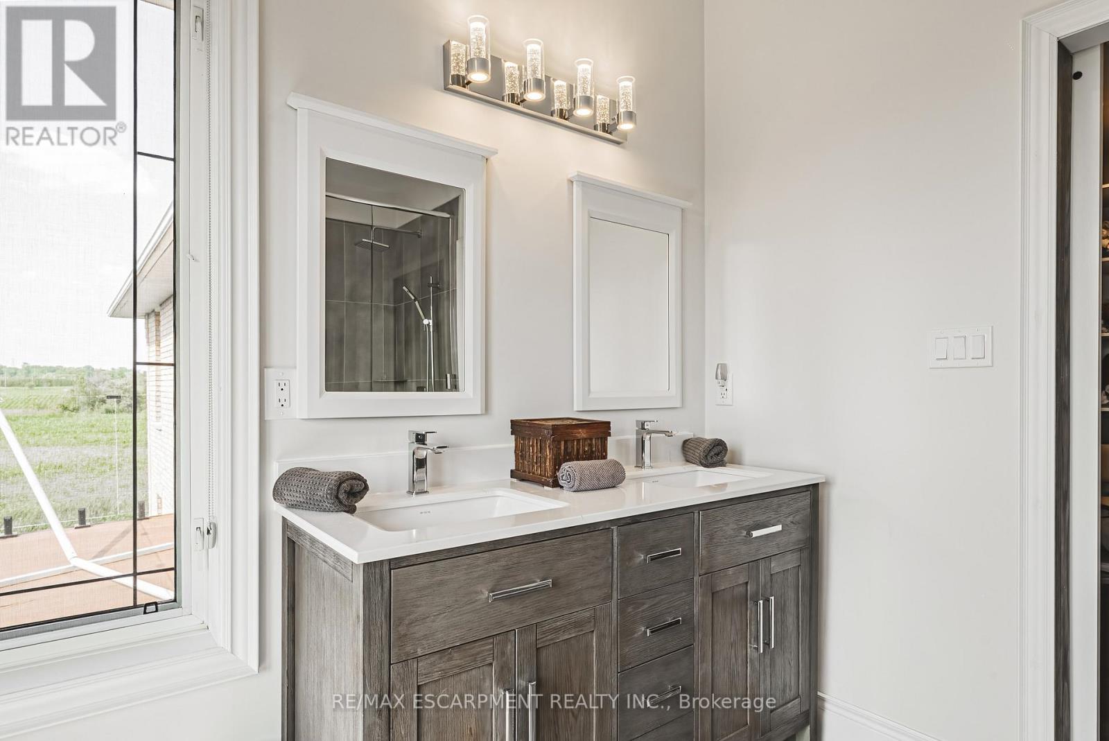 Photo 29 of 6380 Westbrook Road, Hamilton ON