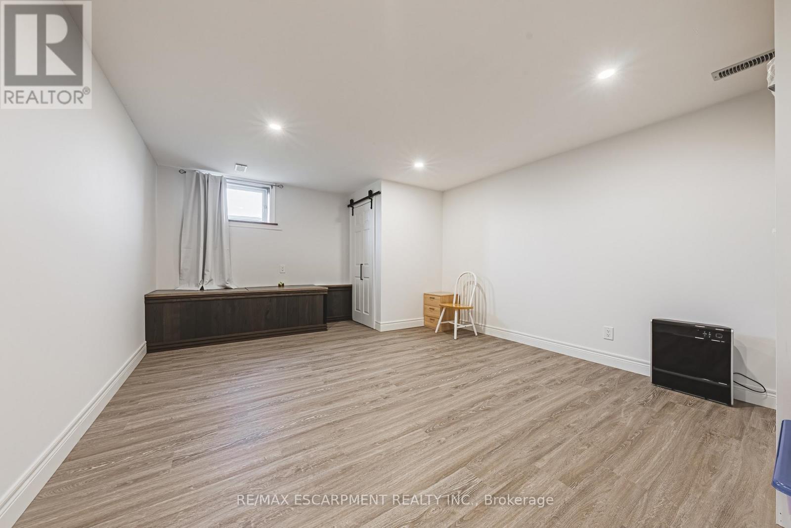 Photo 41 of 6380 Westbrook Road, Hamilton ON